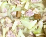 玉ねぎと鶏もも肉のミルクカレースープ♪作り方3写真