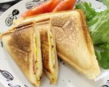 定番の味！たまご&ベーコンのホットサンド作り方6写真