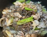 ★豚肉とネギと糸こんにゃくのすき焼き風★作り方5写真