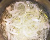 玉ねぎシャキシャキサラダ〜ゴマと胡麻油作り方1写真