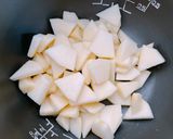 簡単！炊飯器でりんごとレーズンの甘煮！作り方1写真