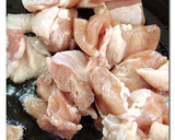 鶏肉と♪皮付きジャガイモ♪の トマト煮作り方4写真