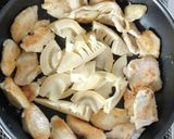 材料2つ☆鶏胸肉と筍のオイスター炒め。作り方6写真