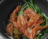 時短簡単☆水菜とキムチの炒めうどん醤油味作り方2写真