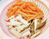 カレー粉で簡単☆ボリューム変わりきんぴら作り方1写真