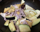かんたん丸なすと厚揚げの豚肉炒め作り方3写真