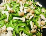 ゴーヤーチャンプルーの焼きうどん作り方2写真