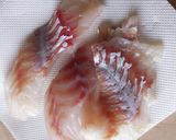白身魚のアクアパッツァwith新玉ねぎ作り方1写真