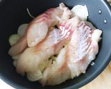 白身魚のアクアパッツァwith新玉ねぎ作り方4写真