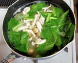 １つの鍋で出来る！小松菜しめじたらこスパ作り方3写真