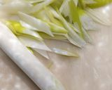 ねぎ大量消費にも！　長ねぎの塩昆布炒め作り方1写真