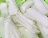 鶏むね肉と丸ごと春キャベツのトムヤム鍋作り方4写真