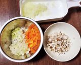 優しい味♪野菜とキノコのたまご雑炊作り方1写真