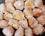 新玉ねぎの肉巻きトマト味噌煮込み作り方4写真