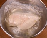 むね肉ときゅうりとクラゲのごまドレサラダ作り方1写真