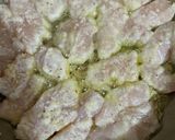 柔らか!鶏胸肉のガリバタチーズ焼き作り方8写真