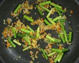 さっと作れる！アスパラベーコン炒飯作り方3写真