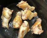 手羽元とグリーンピースの煮込み作り方2写真