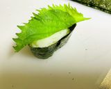 沖縄の絶品グルメ・海ぶどう軍艦巻き作り方6写真