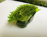 沖縄の絶品グルメ・海ぶどう軍艦巻き作り方7写真