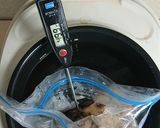 炊飯器の保温でやわらかチャーシュー！作り方6写真