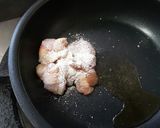 鶏もも肉と野菜の塩ごま油炒め作り方1写真