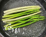 2色アスパラの目玉焼きのっけ♪作り方1写真