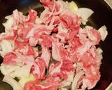 ニラと玉ねぎも入れて、お手軽豚キムチ♪作り方2写真