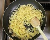 超簡単☆しらすのペペロンチーノ♪♪作り方3写真
