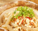 ダイエットにも！鶏むね肉と蒟蒻のピリ辛煮作り方3写真