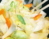 具だくさん♪キャベツとソーセージのスープ作り方3写真