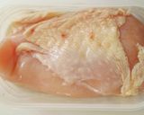 さっぱりヘルシー♫蒸し鶏の梅トマトだれ作り方1写真