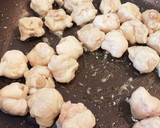 豚ボールと野菜のめんつゆカレーマヨ炒め作り方5写真