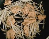 包丁不要　大豆肉ともやしの焼肉タレ炒め作り方2写真