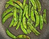 スナップエンドウの生姜醤油炒め作り方4写真