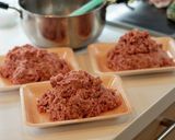 ハンバーグ　こねるコツと丸めるコツ作り方7写真