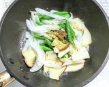冷凍保存した常備菜と卵のスープ作り方2写真