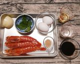 贅沢エビフライを卵でとじる絶品鎌倉丼作り方1写真