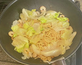 梅肉でさっぱり・エビとレタスの焼きそば作り方7写真