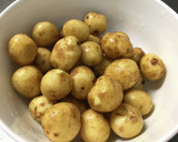 【分量明確】小さな新じゃがの煮転がし作り方1写真
