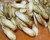 菊芋とゴボウと大豆のトマト味噌スープ作り方1写真