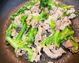 豚こまと筍と春キャベツの塩焼きそば作り方1写真