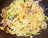 豚こまと筍と春キャベツの塩焼きそば作り方3写真