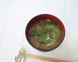 新玉ねぎとスナップエンドウの味噌汁作り方5写真