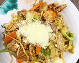 お一人様！市販の焼きそばに洋風隠し味作り方2写真