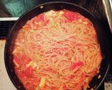 塩鮭とセロリのトマトソースパスタ作り方4写真