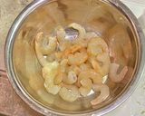 簡単・エビでカレー味の麻婆丼風作り方1写真