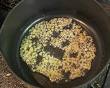 簡単・エビでカレー味の麻婆丼風作り方3写真