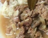 とろ～ん牛肉の☆ビール煮込み～ポテト添え作り方4写真