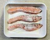 サーモンのムニエルきのこチーズクリーム作り方2写真